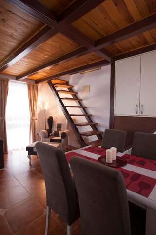 Апартаменты Apartments Grand Свети-Стефан Двухуровневые апартаменты с 1 спальней, террасой и видом на море-4